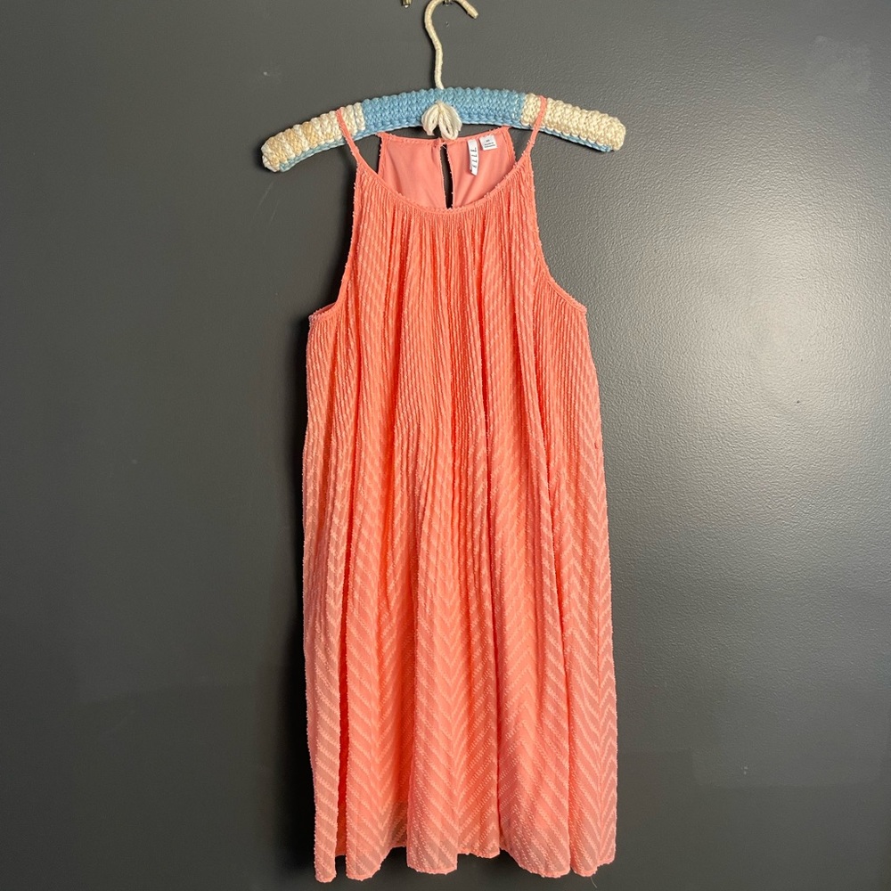 641. Elle Woman’s Cute Peach Flowy Dress